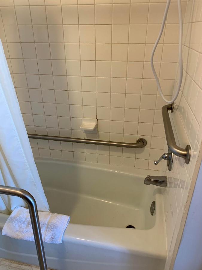 Heritage Inn Fairview Bagian luar foto
